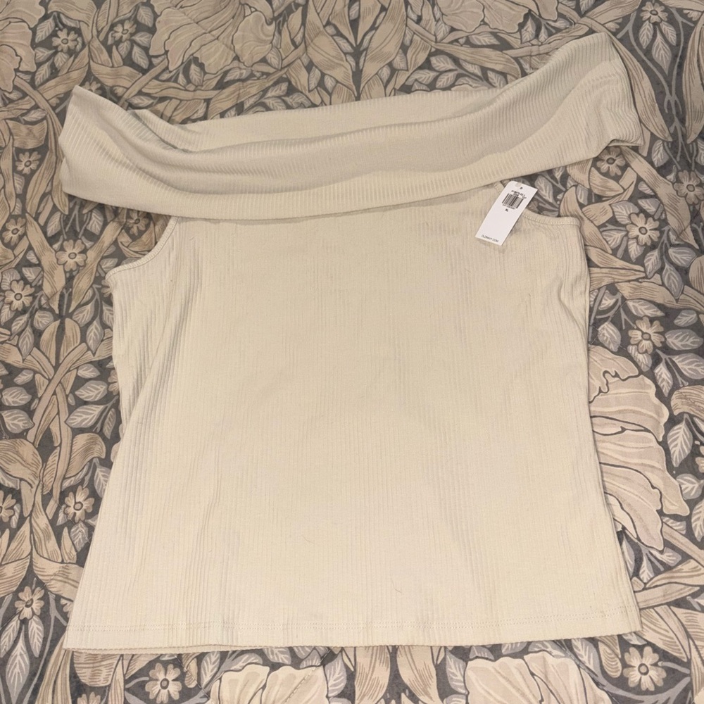Old Navy Off-Shoulder Ribbed Tank Top in Cream